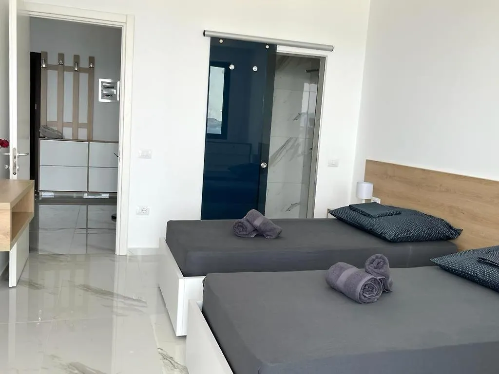 Diamond Star 2 Apartment Sarande