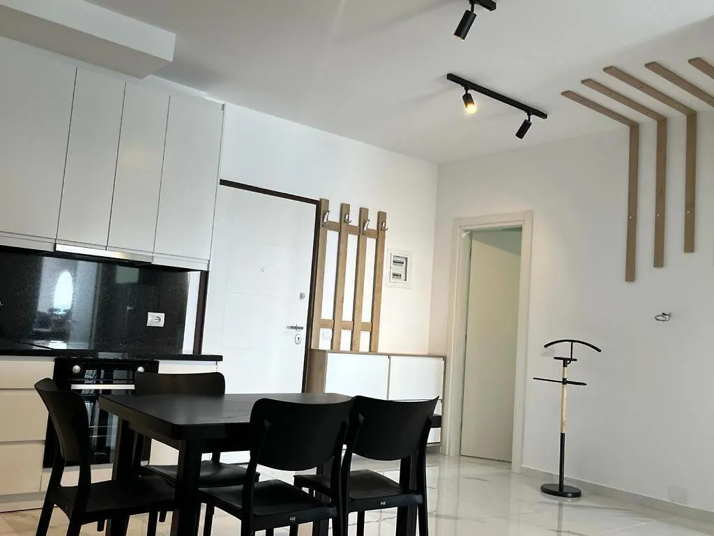 Diamond Star 2 Apartment Sarande 0*,  Albania